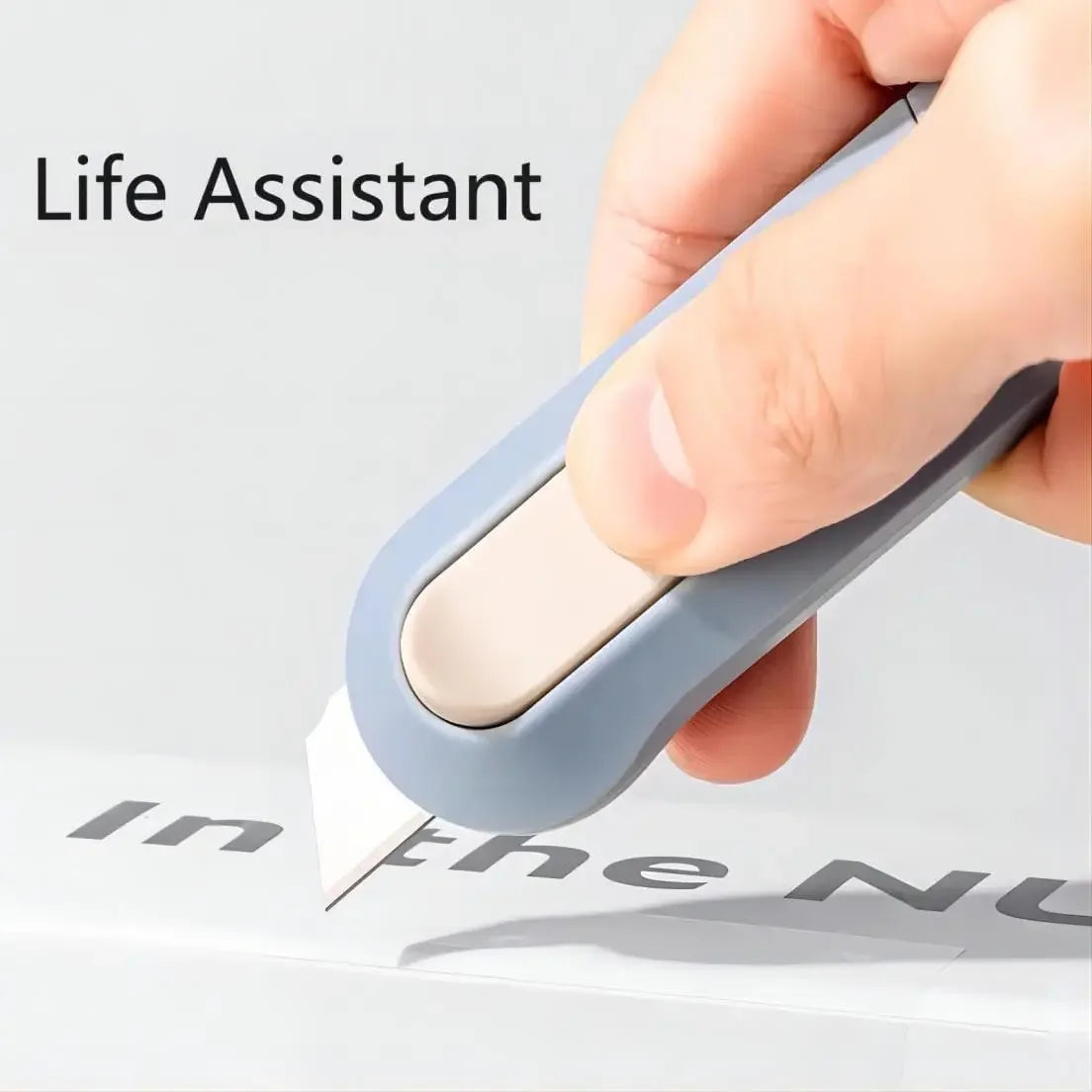 Portable Retractable Box Cutter For Office And Craft Projects