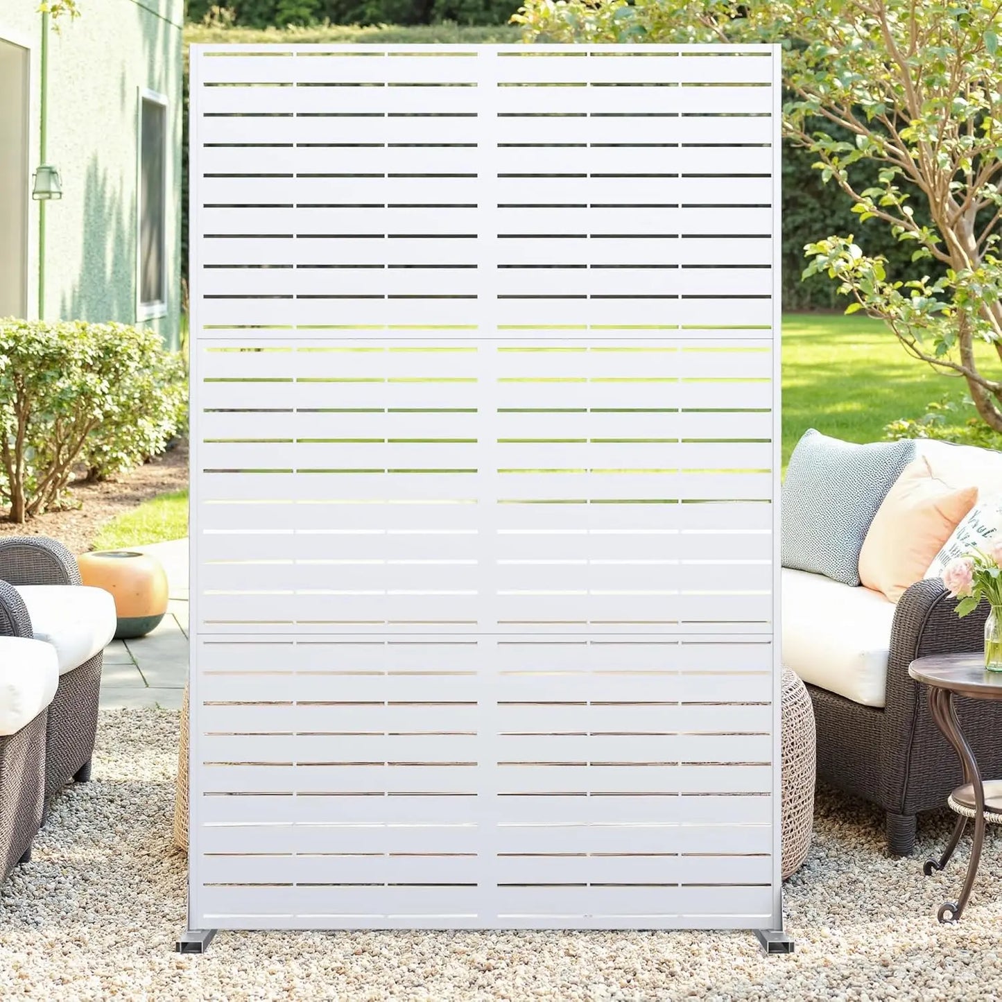 Twister CK Decorative Metal Garden Privacy Screen With Stand